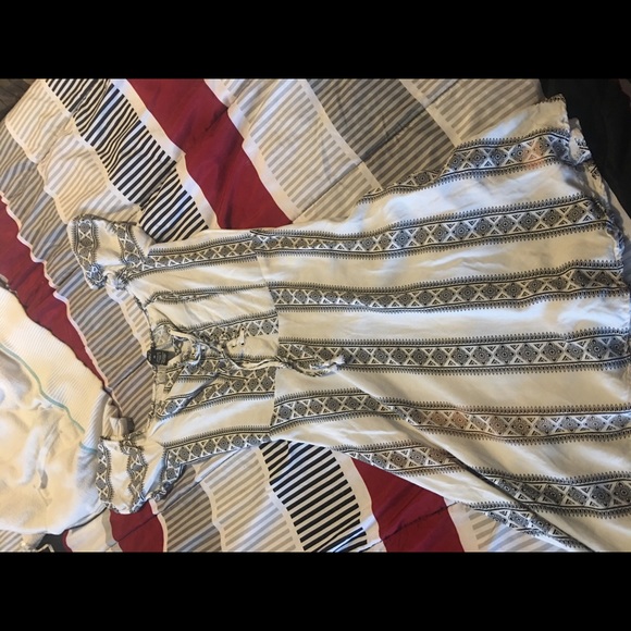 women’s clothing size small shoes size eight - Picture 3 of 6